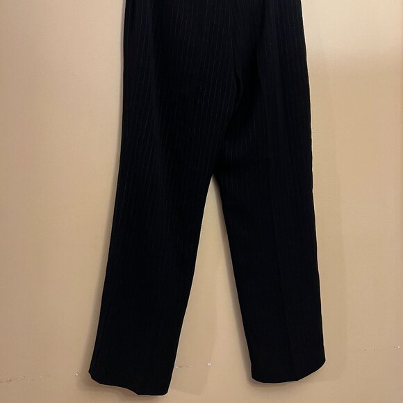 Kasper woman's Pinstripe 2-piece pant suit, Black/White stripes, Size 12 - Picture 6 of 7
